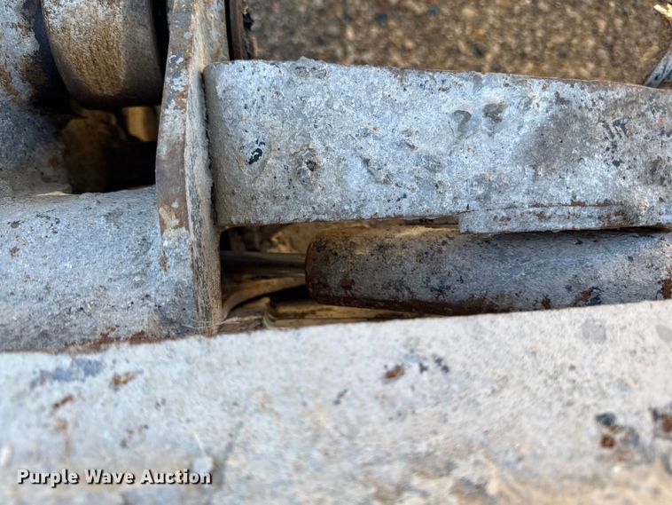 image for item EM2397 2011 Caterpillar 246C skid steer loader