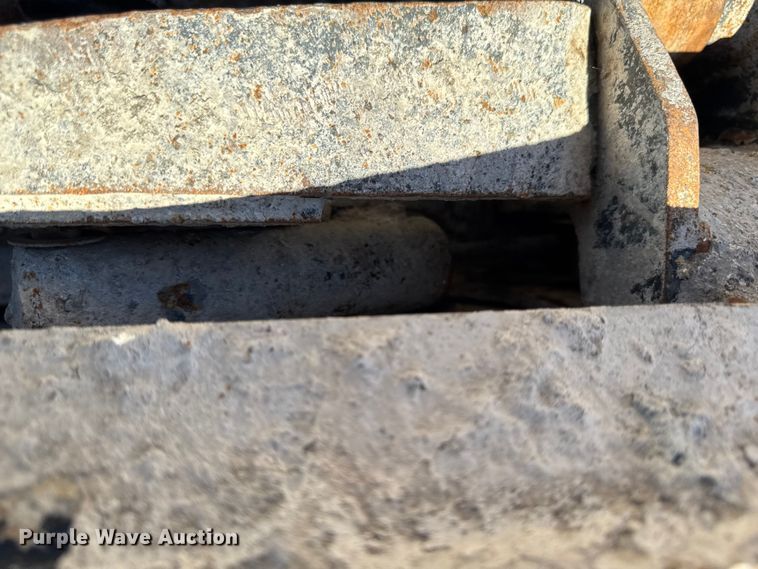 image for item EM2397 2011 Caterpillar 246C skid steer loader