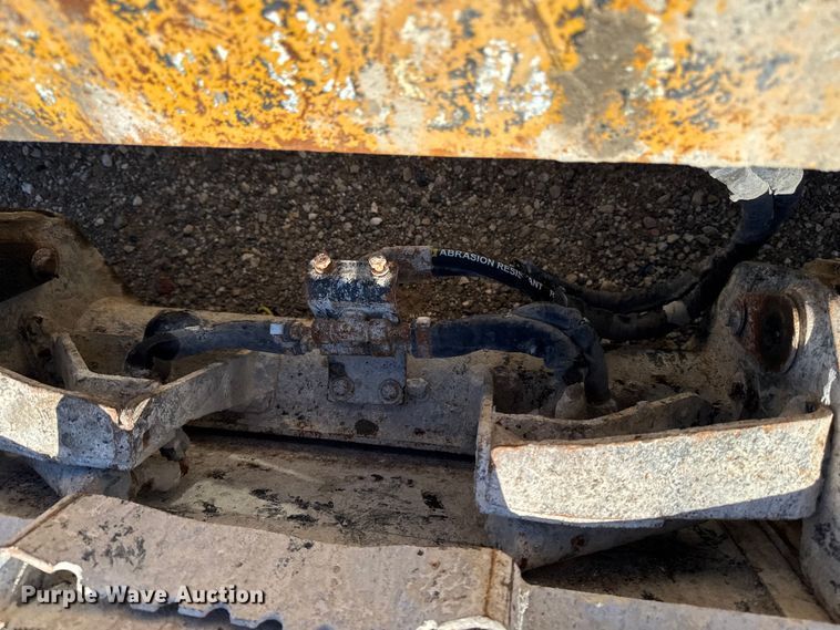 image for item EM2397 2011 Caterpillar 246C skid steer loader