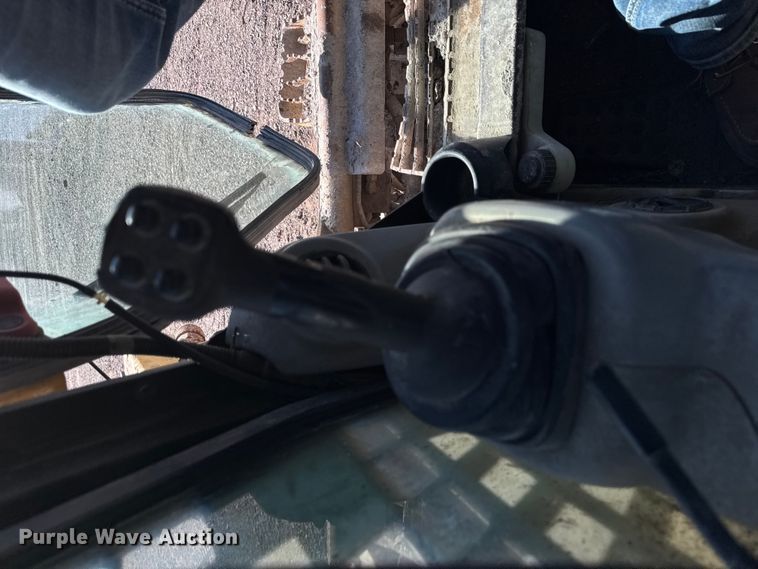 image for item EM2397 2011 Caterpillar 246C skid steer loader