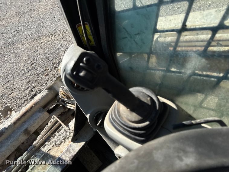 image for item EM2397 2011 Caterpillar 246C skid steer loader