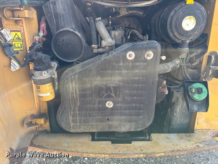 image for item EM2397 2011 Caterpillar 246C skid steer loader
