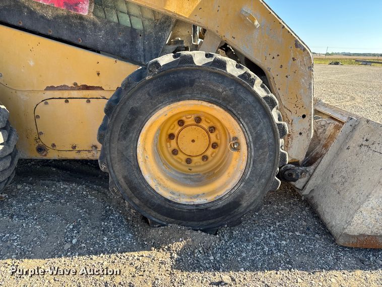 image for item EM2397 2011 Caterpillar 246C skid steer loader