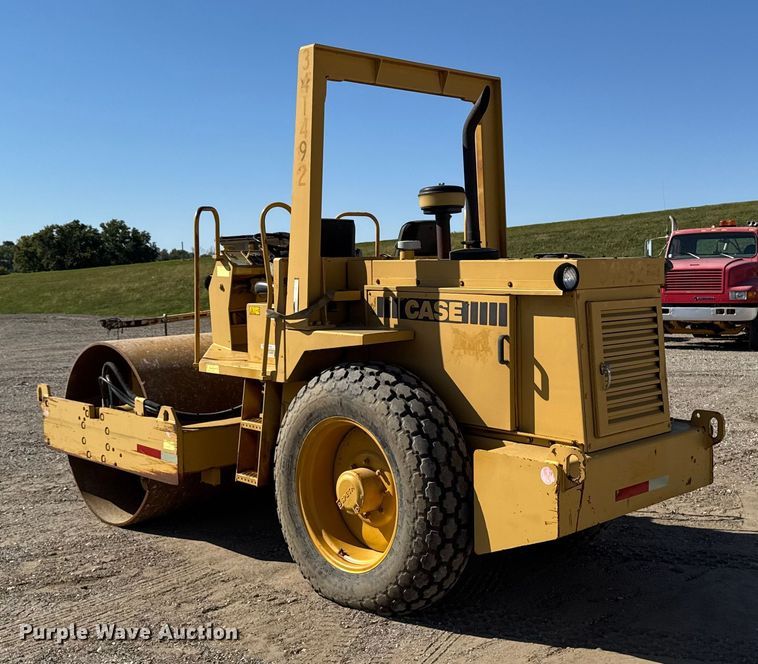 image for item EM2398 Case W602 BD single drum roller