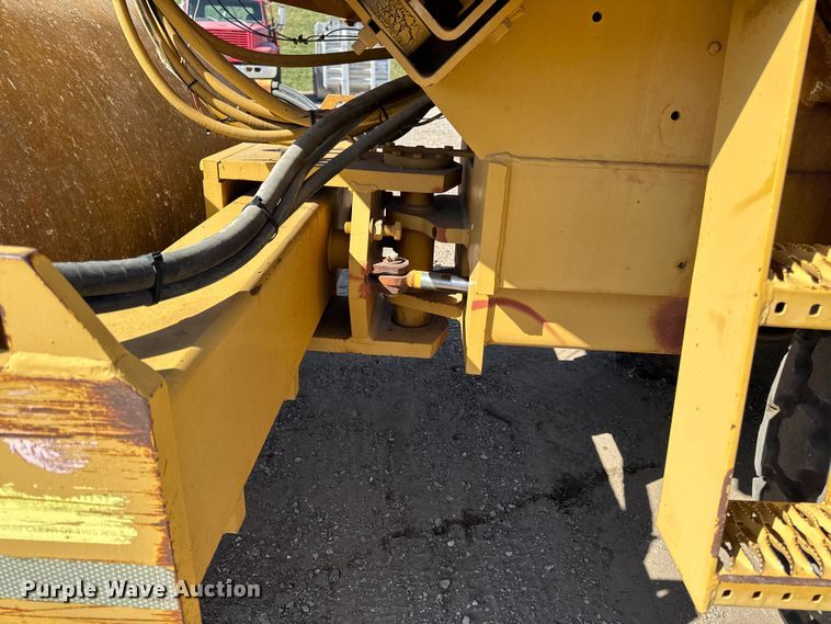 image for item EM2398 Case W602 BD single drum roller