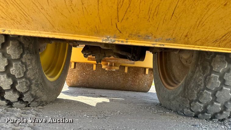 image for item EM2398 Case W602 BD single drum roller