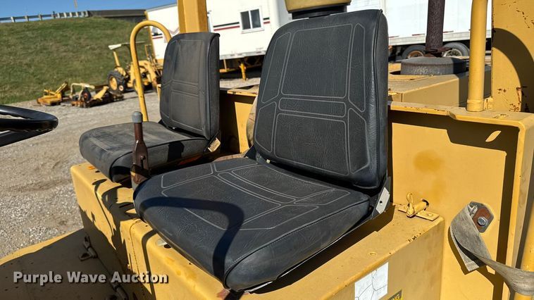 image for item EM2398 Case W602 BD single drum roller