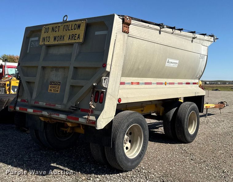 image for item EM2399 1997 Hawkeye  309 end dump pup trailer