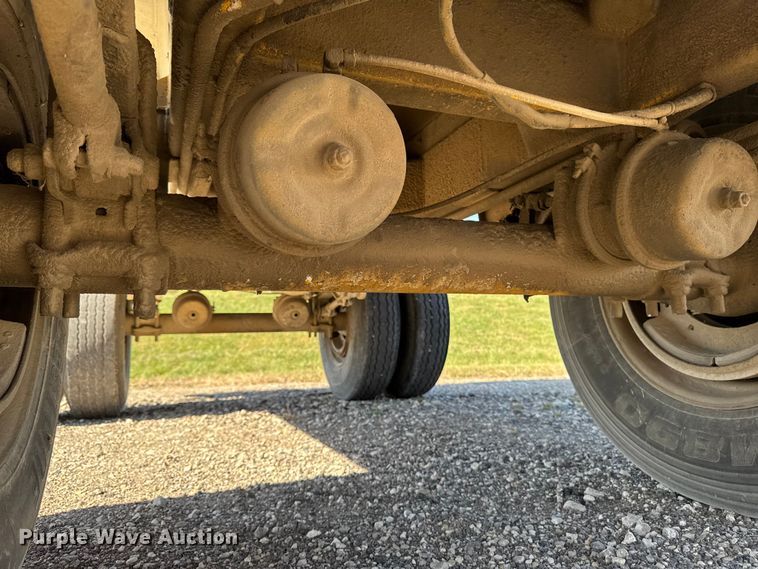 image for item EM2399 1997 Hawkeye  309 end dump pup trailer