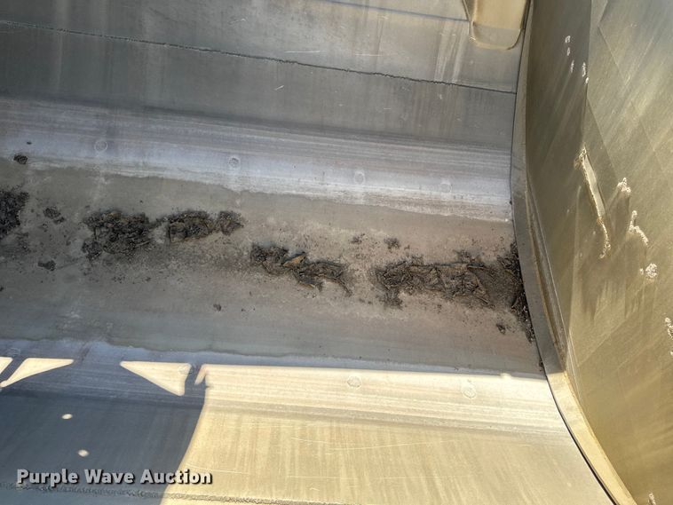 image for item EM2399 1997 Hawkeye  309 end dump pup trailer