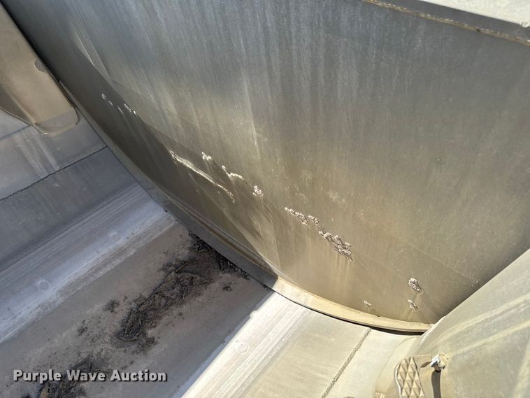 image for item EM2399 1997 Hawkeye  309 end dump pup trailer