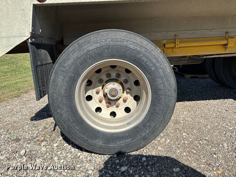 image for item EM2399 1997 Hawkeye  309 end dump pup trailer