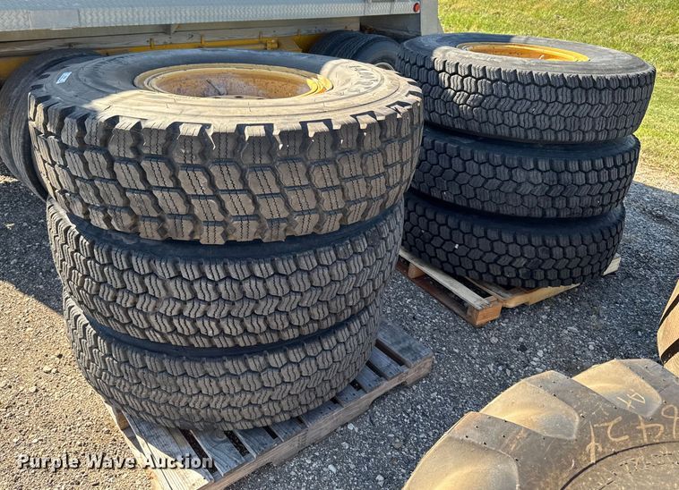 image for item EM2400 (6) 14.00R24 tires and wheels