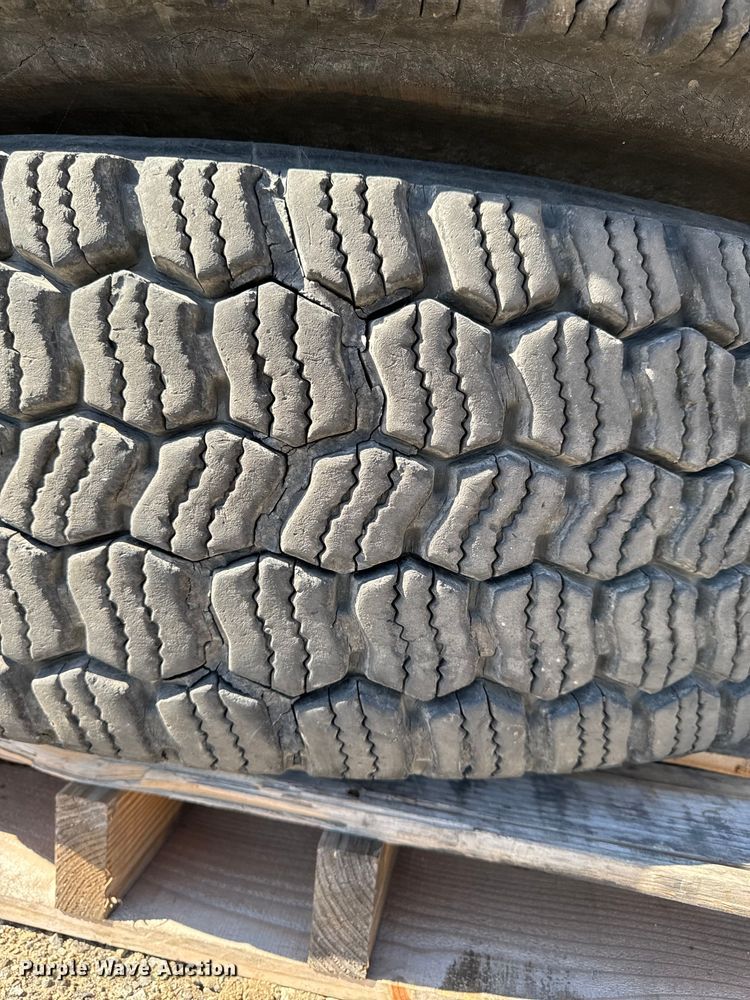 image for item EM2400 (6) 14.00R24 tires and wheels