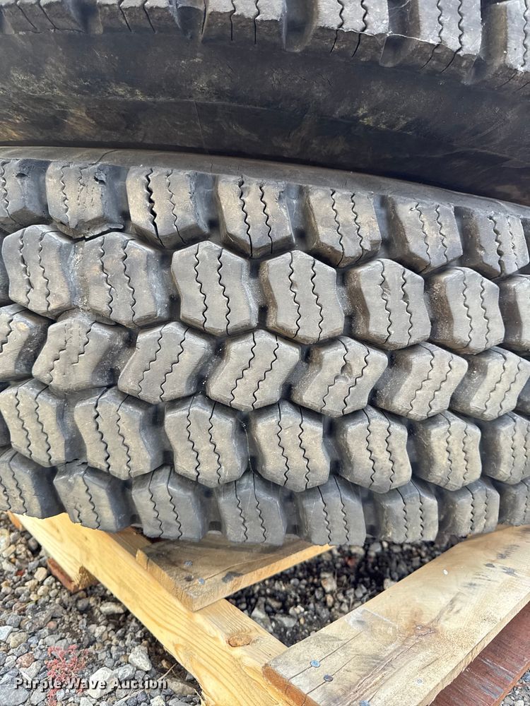 image for item EM2400 (6) 14.00R24 tires and wheels