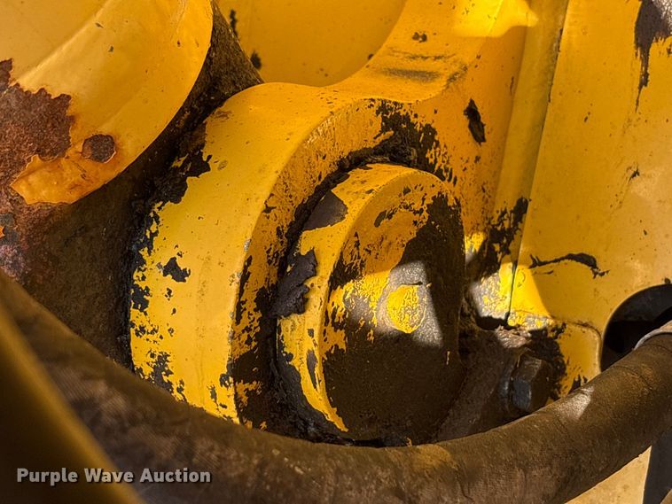 image for item EM6038 2019 Komatsu PC138USLC-11 excavator