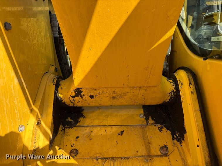 image for item EM6038 2019 Komatsu PC138USLC-11 excavator