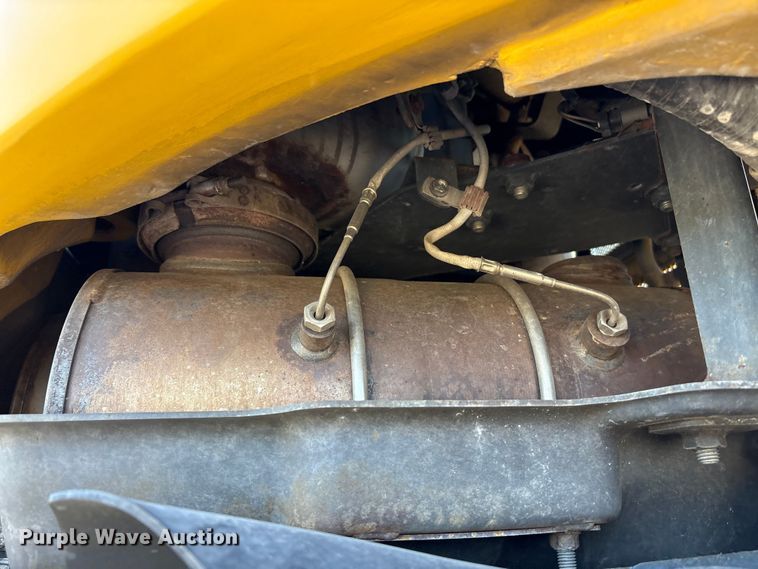 image for item EM6038 2019 Komatsu PC138USLC-11 excavator