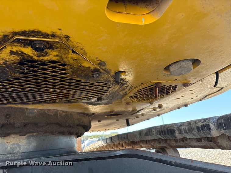 image for item EM6038 2019 Komatsu PC138USLC-11 excavator