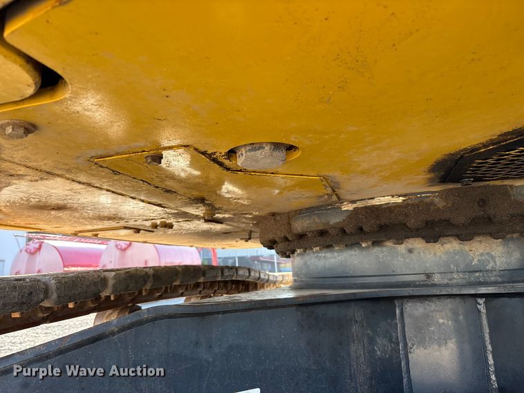 image for item EM6038 2019 Komatsu PC138USLC-11 excavator