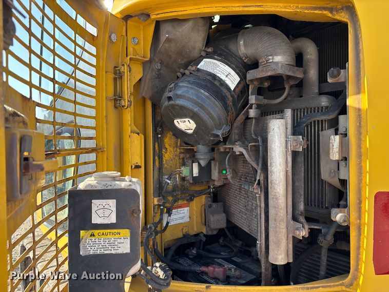 image for item EM6038 2019 Komatsu PC138USLC-11 excavator