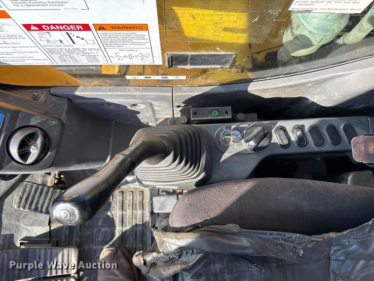 image for item EM6038 2019 Komatsu PC138USLC-11 excavator
