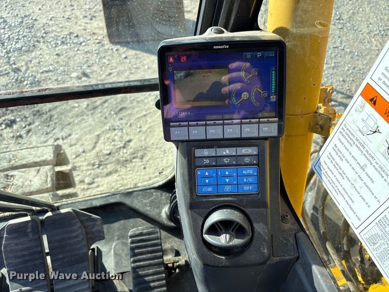 image for item EM6038 2019 Komatsu PC138USLC-11 excavator