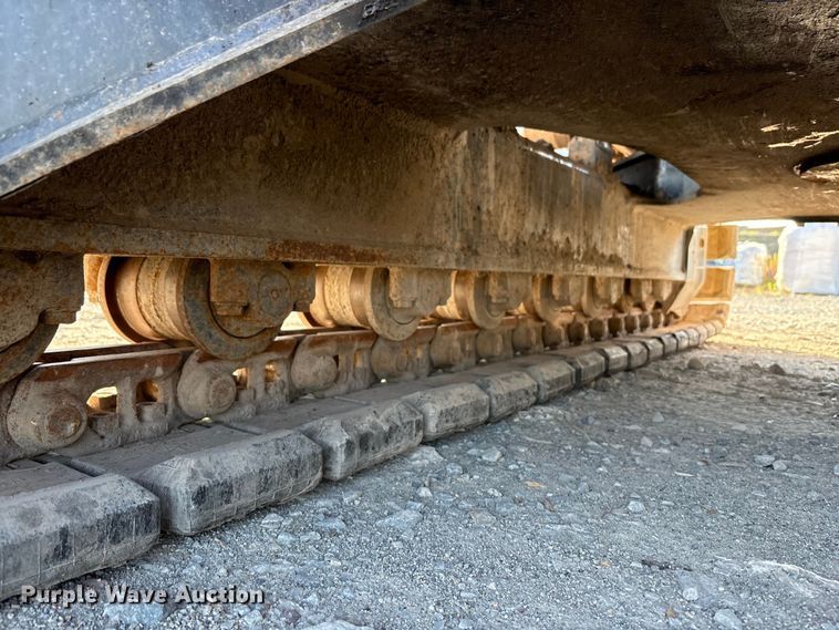 image for item EM6038 2019 Komatsu PC138USLC-11 excavator