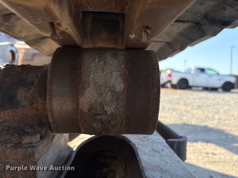 image for item EM6038 2019 Komatsu PC138USLC-11 excavator