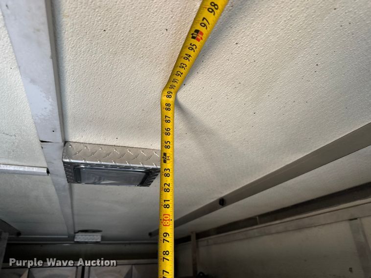 image for item EM8255 2005 Peterbilt 357 fuel / lube truck