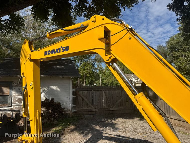 image for item EM8291 2018 Komatsu PC55MR-3 mini excavator