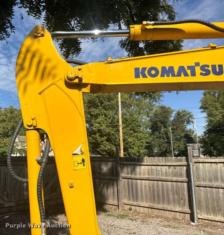 image for item EM8291 2018 Komatsu PC55MR-3 mini excavator