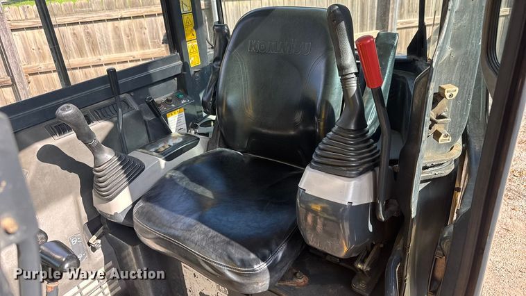 image for item EM8291 2018 Komatsu PC55MR-3 mini excavator