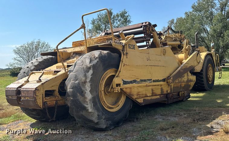 image for item EM8316 1987 Caterpillar 623E elevating scraper