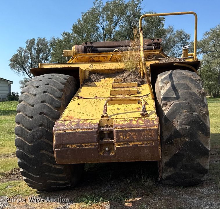 image for item EM8316 1987 Caterpillar 623E elevating scraper