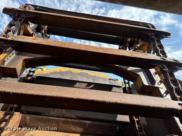 image for item EM8316 1987 Caterpillar 623E elevating scraper