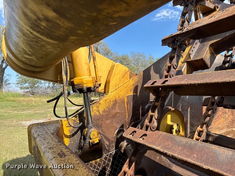 image for item EM8316 1987 Caterpillar 623E elevating scraper