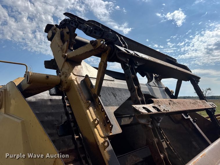 image for item EM8316 1987 Caterpillar 623E elevating scraper