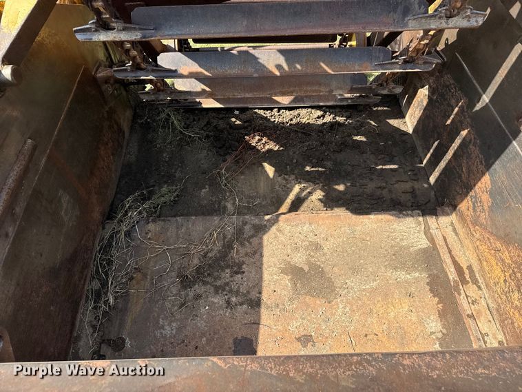 image for item EM8316 1987 Caterpillar 623E elevating scraper