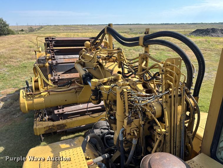 image for item EM8316 1987 Caterpillar 623E elevating scraper