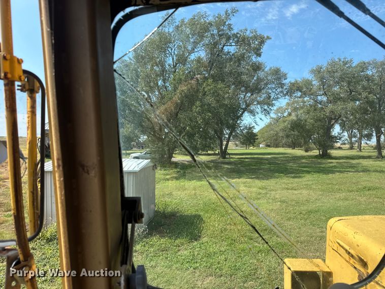 image for item EM8316 1987 Caterpillar 623E elevating scraper