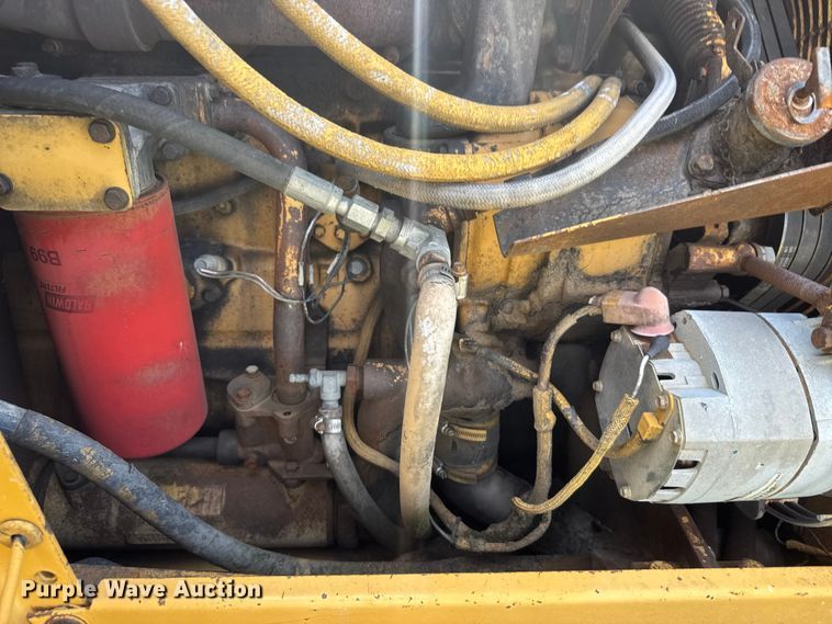 image for item EM8316 1987 Caterpillar 623E elevating scraper