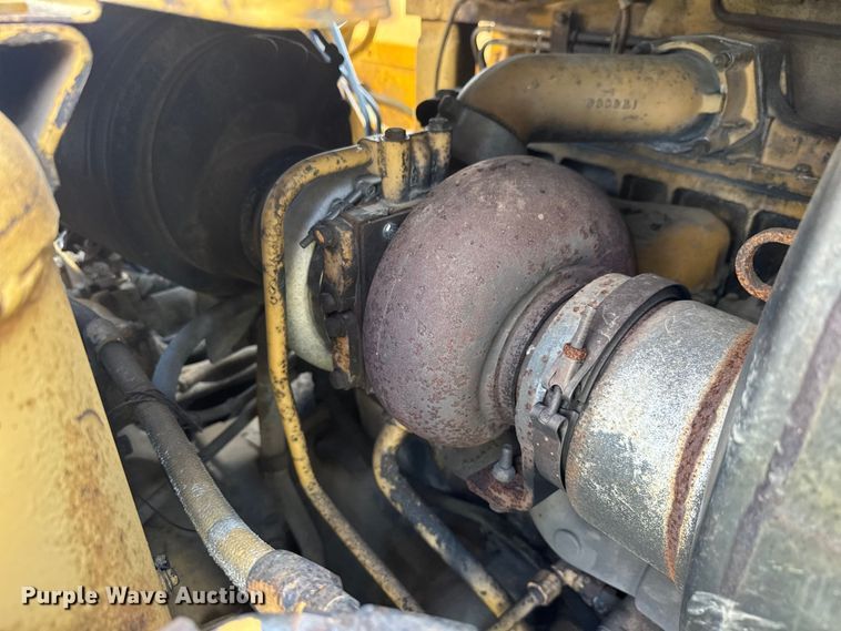 image for item EM8316 1987 Caterpillar 623E elevating scraper