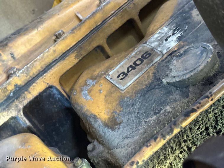 image for item EM8316 1987 Caterpillar 623E elevating scraper