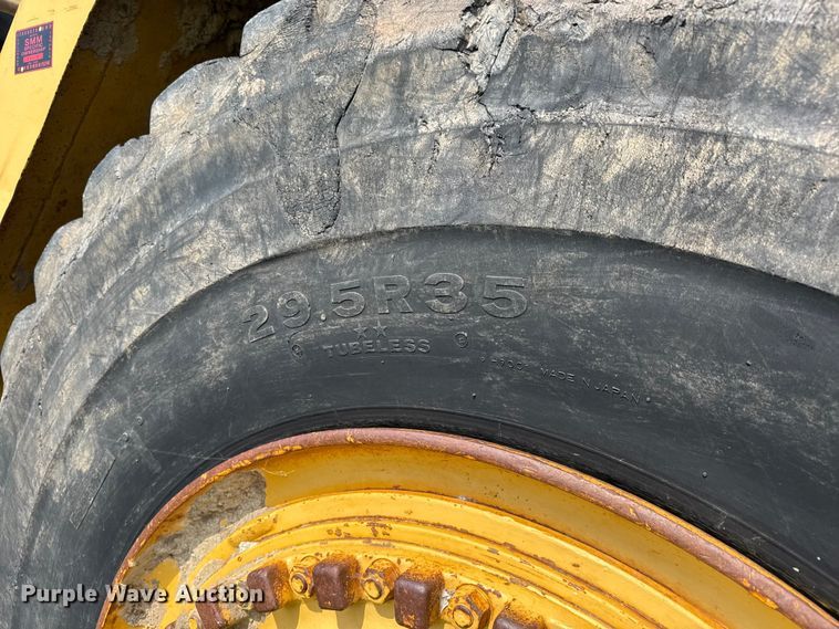 image for item EM8316 1987 Caterpillar 623E elevating scraper