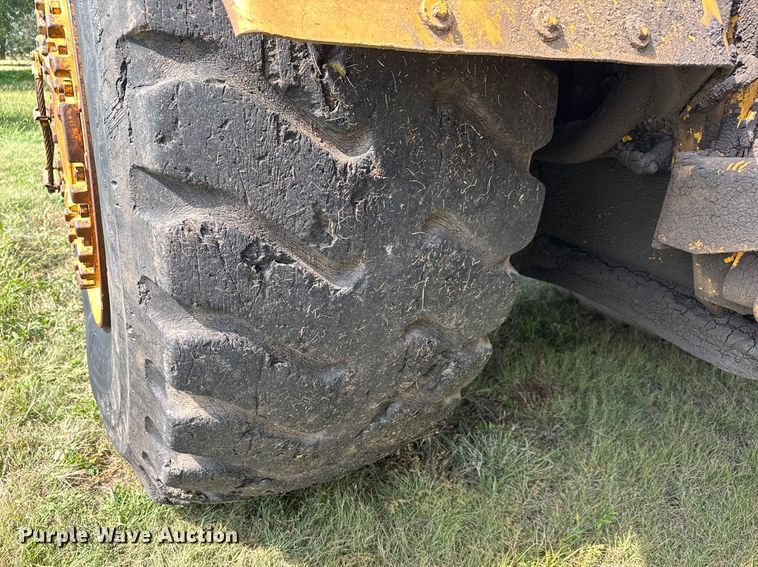 image for item EM8316 1987 Caterpillar 623E elevating scraper