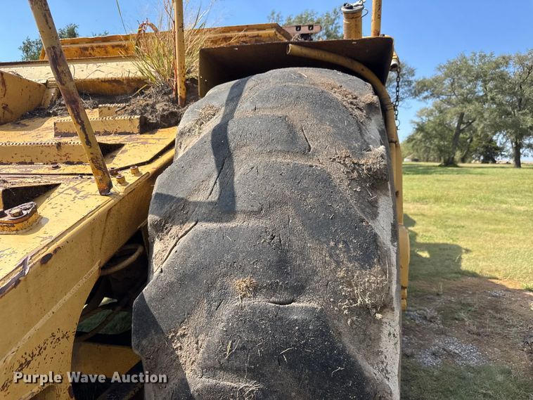 image for item EM8316 1987 Caterpillar 623E elevating scraper