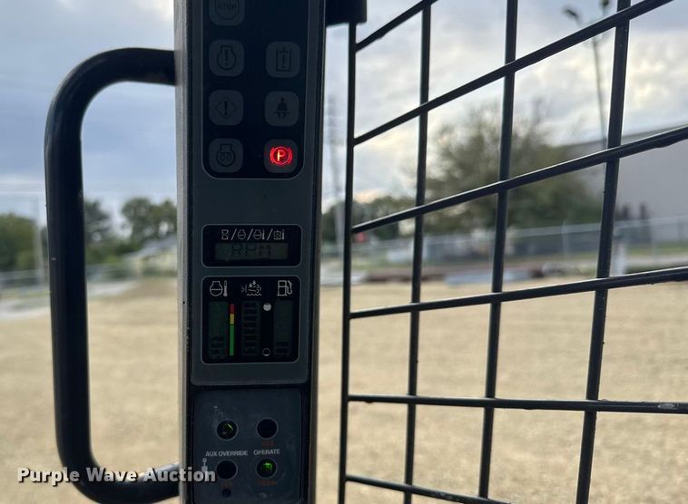 image for item EM8343 2016 Case TR340 tracked skid steer loader