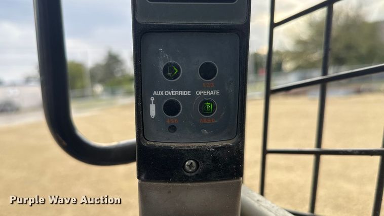 image for item EM8343 2016 Case TR340 tracked skid steer loader