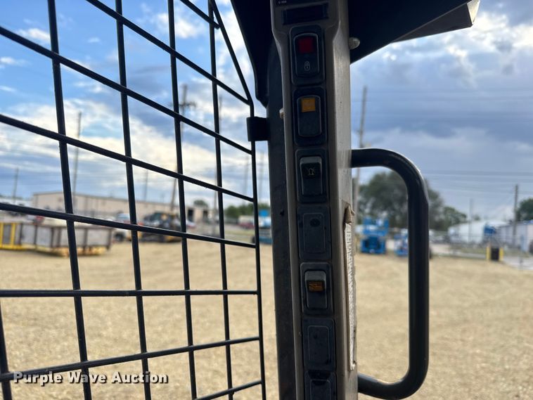 image for item EM8343 2016 Case TR340 tracked skid steer loader